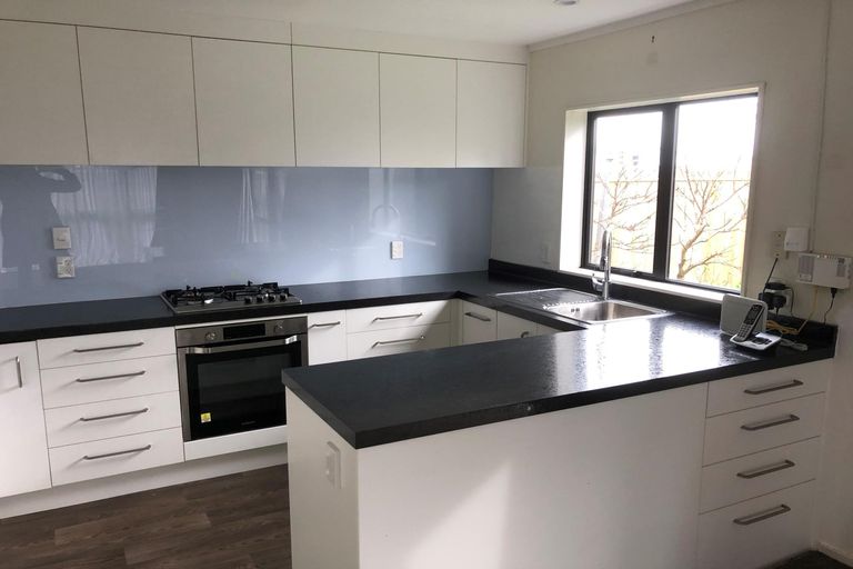 Photo of property in 8b Marama Crescent, Palmerston North, 4414