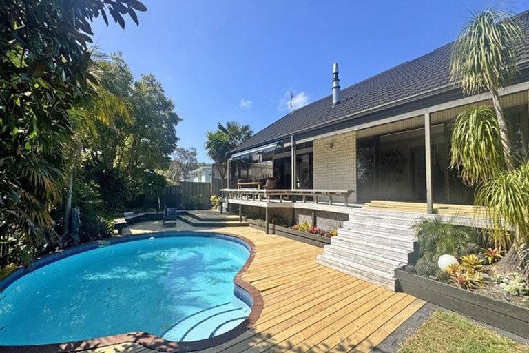 Photo of property in 9 Porritt Avenue, Chatswood, Auckland, 0626