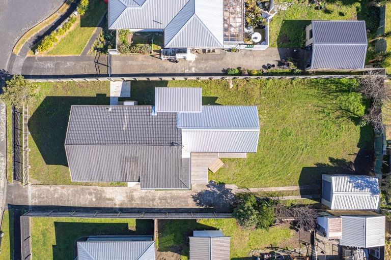 Photo of property in 4 Kupe Place, Castlecliff, Whanganui, 4501