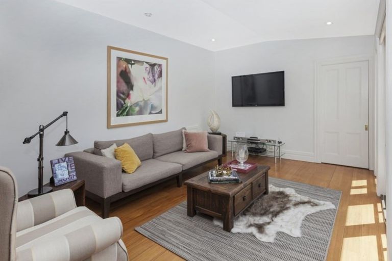 Photo of property in 29 Glandovey Road, Fendalton, Christchurch, 8052