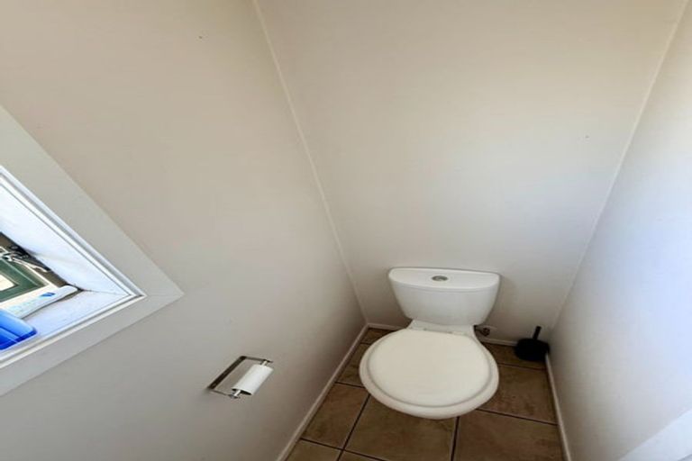 Photo of property in 73 West Coast Road, Glen Eden, Auckland, 0602