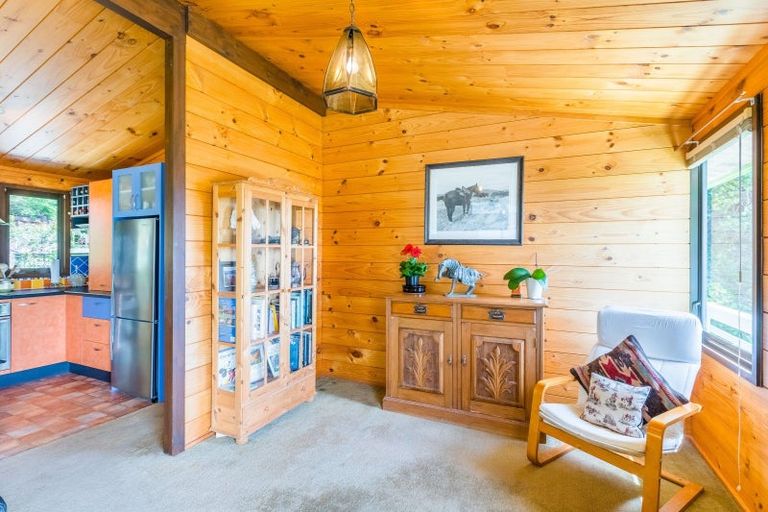 Photo of property in 33 Leeward Drive, Whitby, Porirua, 5024