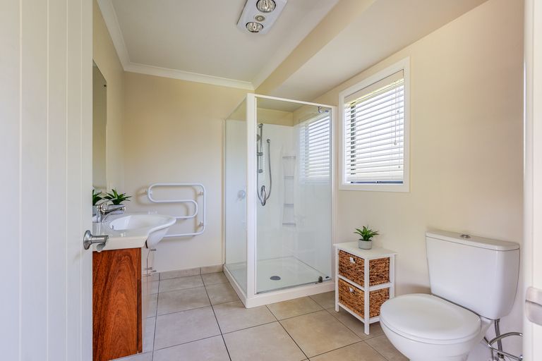 Photo of property in 17 William Donald Drive, Solway, Masterton, 5810