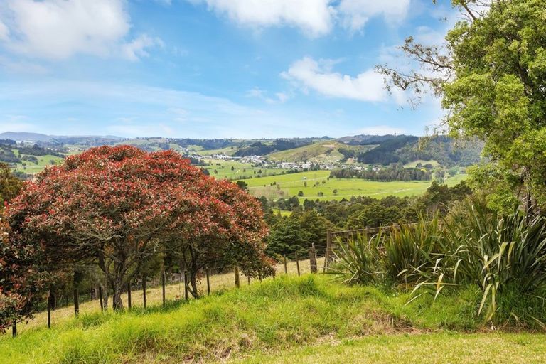 Photo of property in 400 Apotu Road, Kauri, Kamo, 0185