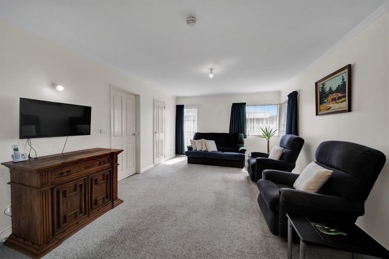 Photo of property in 24 Culzean Grove, Bell Block, New Plymouth, 4312