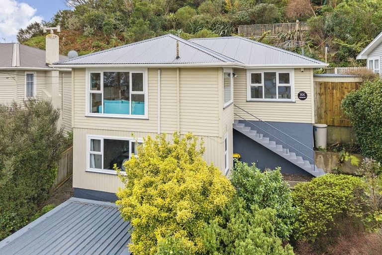 Photo of property in 88 Broderick Road, Johnsonville, Wellington, 6037