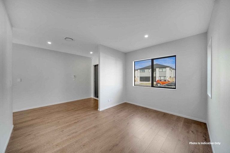 Photo of property in 60 Drumbuoy Drive, Flat Bush, Auckland, 2019