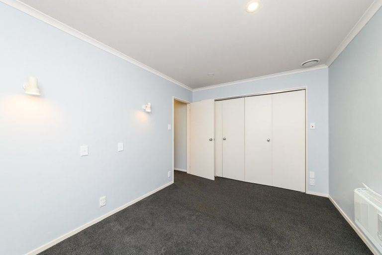 Photo of property in 14 Winston Avenue, Hokowhitu, Palmerston North, 4410