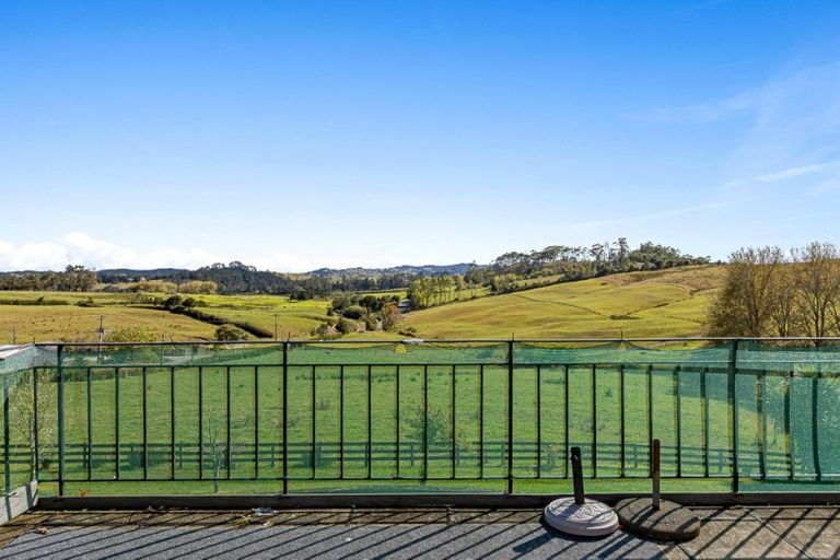 Photo of property in 123 Whakapirau Road, Wellsford, 0973