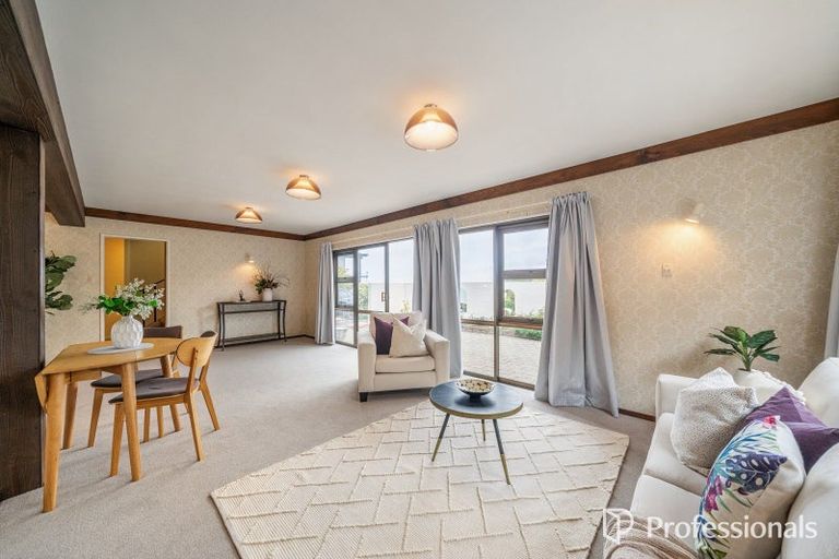 Photo of property in 14 Hibiscus Grove, Maungaraki, Lower Hutt, 5010