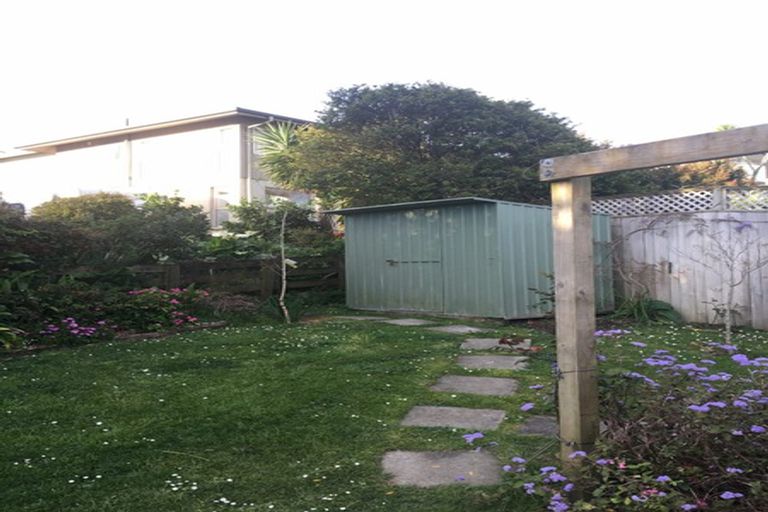 Photo of property in 1/449 Beach Road, Mairangi Bay, Auckland, 0630