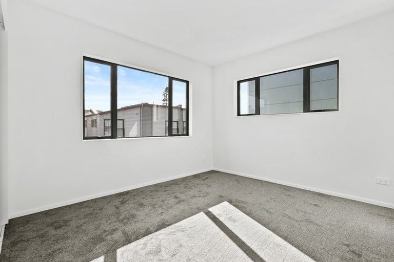 Photo of property in 13 Miles Avenue, Papatoetoe, Auckland, 2025