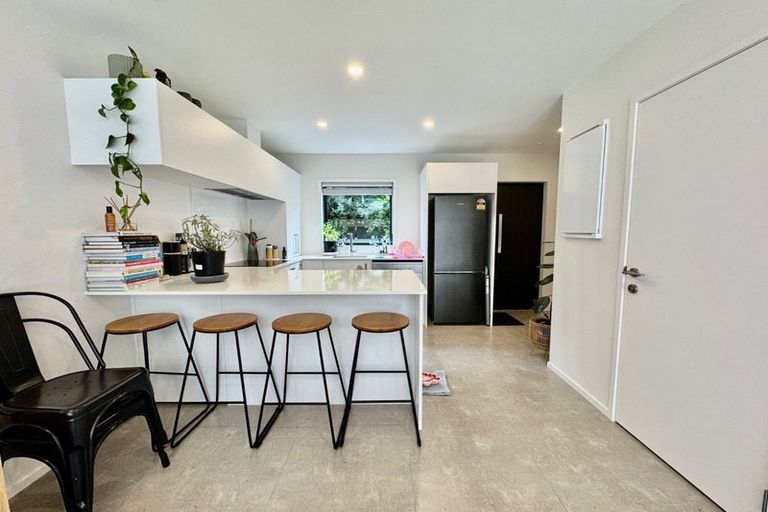 Photo of property in 5/8 Valron Road, Te Atatu South, Auckland, 0602