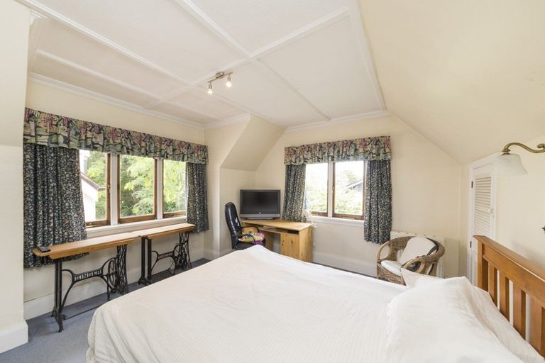 Photo of property in 27 Alan Street, Palmerston North, 4414