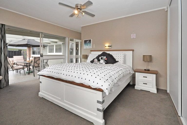 Photo of property in 13 Barnhill Crescent, Pahurehure, Papakura, 2113