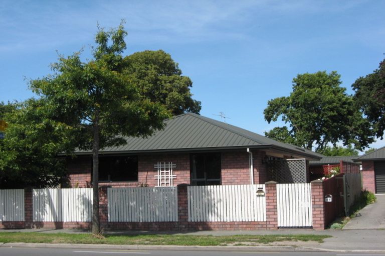 Photo of property in 2/25 Whiteleigh Avenue, Addington, Christchurch, 8024