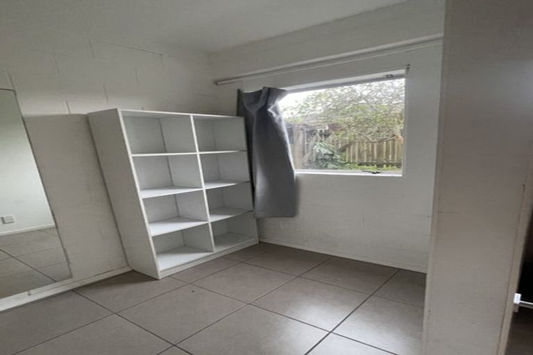 Photo of property in 39 Anich Road, Massey, Auckland, 0614