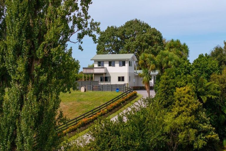 Photo of property in 2352 River Road, Horsham Downs, Hamilton, 3281