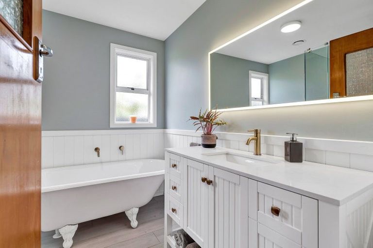 Photo of property in 7 Hursthouse Street, Vogeltown, New Plymouth, 4310