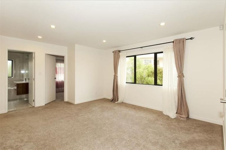 Photo of property in 17a Tainui Street, Torbay, Auckland, 0630