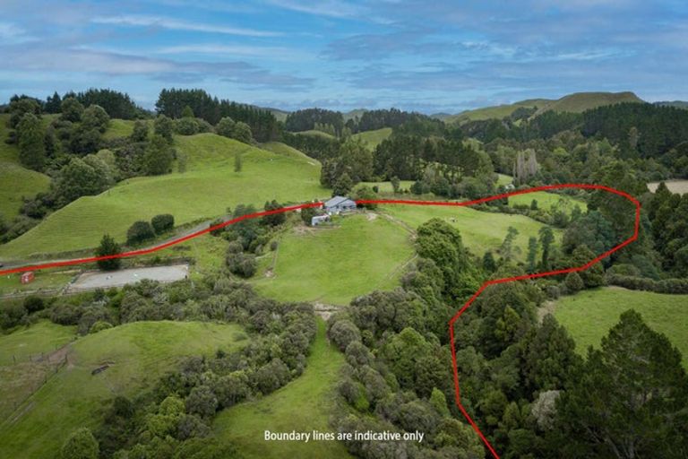Photo of property in 679 Stanley Road, Te Popo, Stratford, 4394