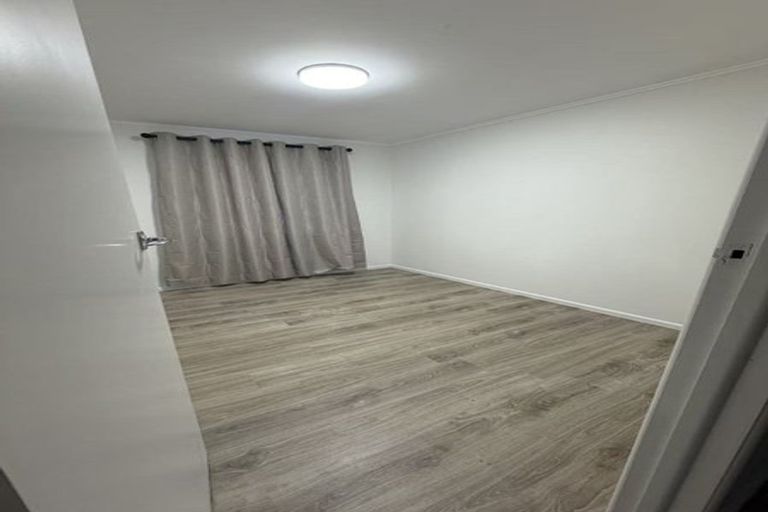 Photo of property in 26 Pinedale Place, Henderson, Auckland, 0610