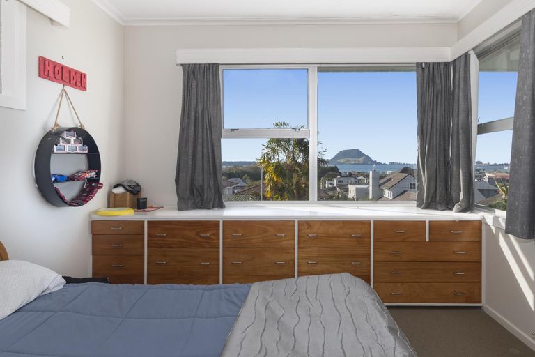Photo of property in 23 Seaview Road, Otumoetai, Tauranga, 3110