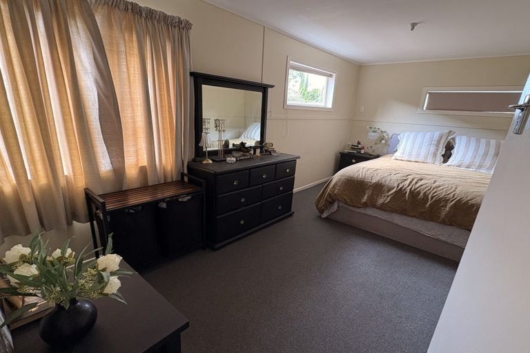 Photo of property in 7 Mcleod Street, Helensville, 0800