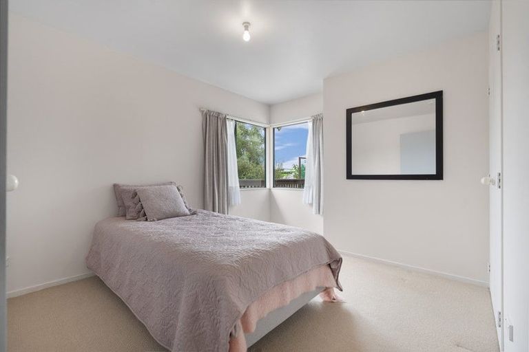 Photo of property in 3 Tokay Place, Huapai, Kumeu, 0810