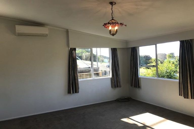 Photo of property in 9 John Gill Road, Cockle Bay, Auckland, 2014