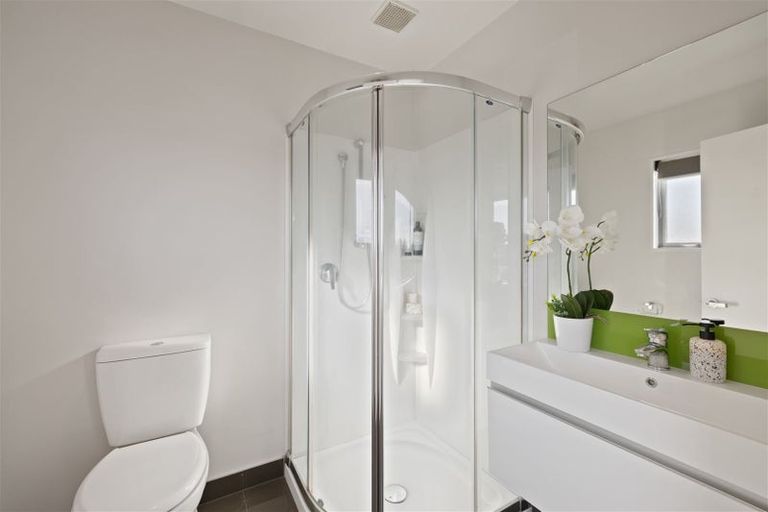 Photo of property in 1/49 Maxwell Street, Riccarton, Christchurch, 8041