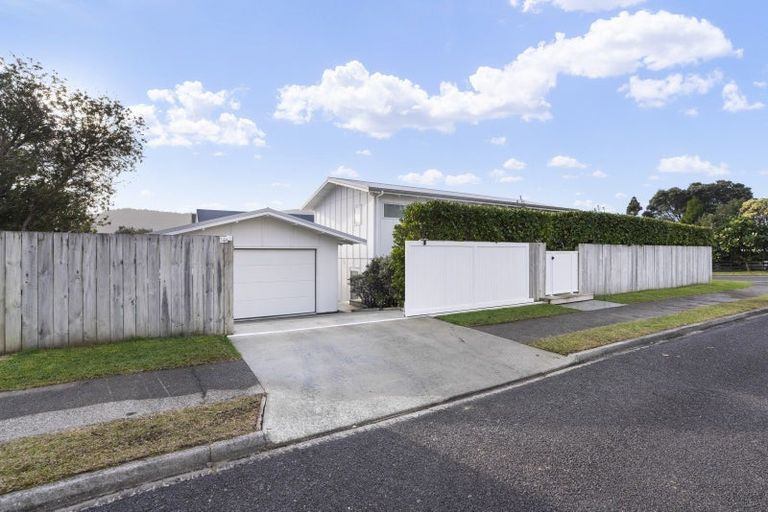 Photo of property in 246 Onemana Drive, Onemana, Whangamata, 3691