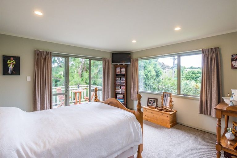 Photo of property in 92 Matai Road, Raumati South, Paraparaumu, 5032