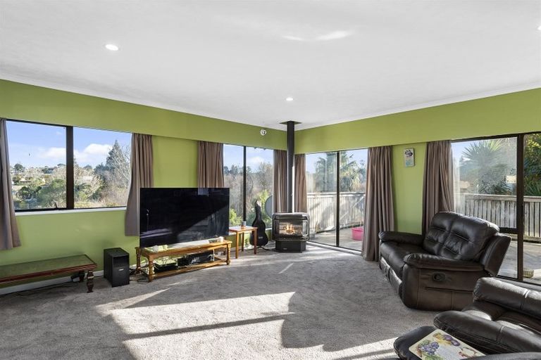 Photo of property in 5 Lagoon Place, Poike, Tauranga, 3112