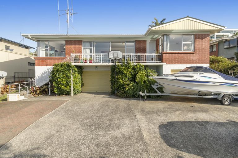 Photo of property in 23 Seaview Road, Otumoetai, Tauranga, 3110
