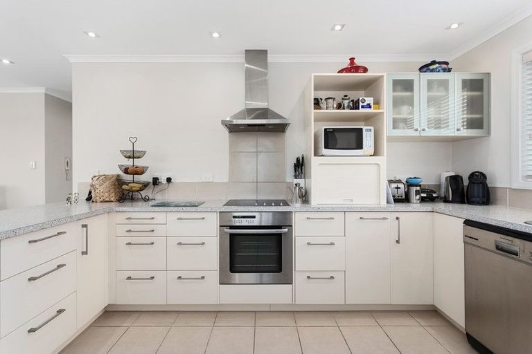 Photo of property in White Isle Apartments, 13/23 Quay Street, Whakatane, 3120