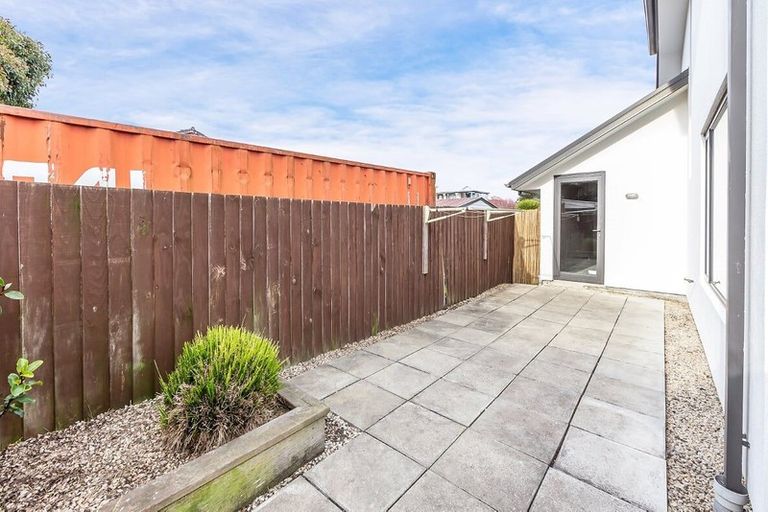 Photo of property in 174 Strickland Street, Sydenham, Christchurch, 8023