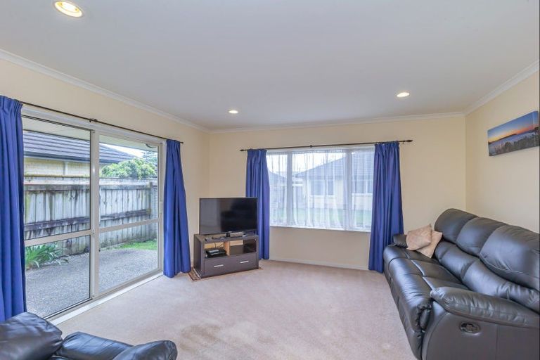 Photo of property in 66a Weraroa Road, Levin, 5510
