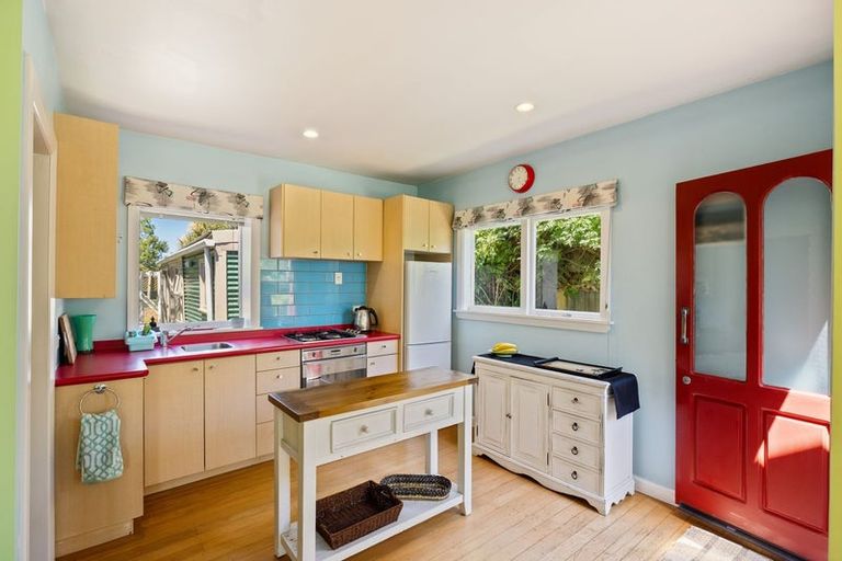 Photo of property in 43 Tovey Street, New Brighton, Christchurch, 8061