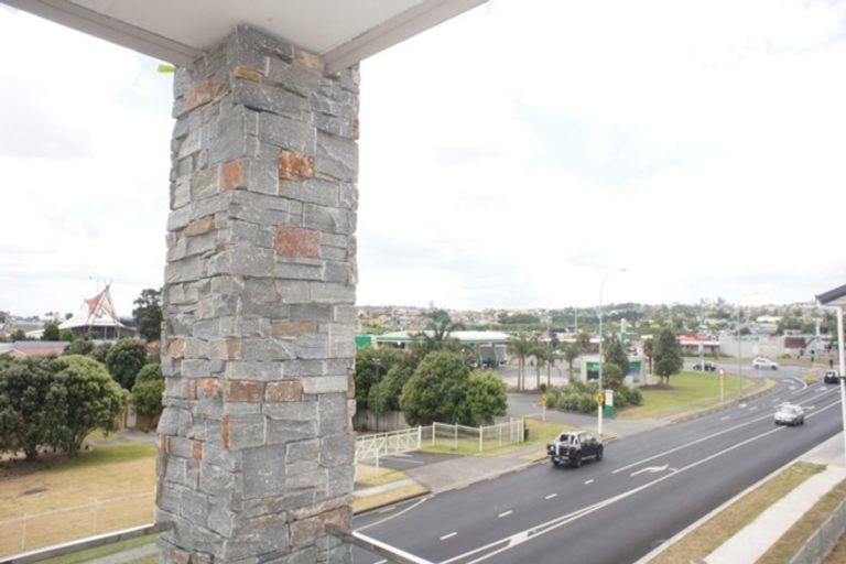 Photo of property in 3/3 Wallson Crescent, Wiri, Auckland, 2104