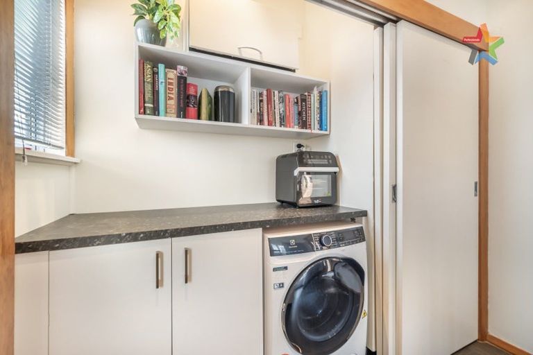 Photo of property in 2/27 Gadsby Street, Avalon, Lower Hutt, 5011