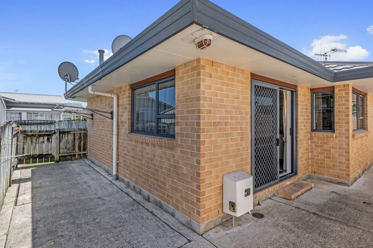 Photo of property in 52a Queen Street West, Levin, 5510