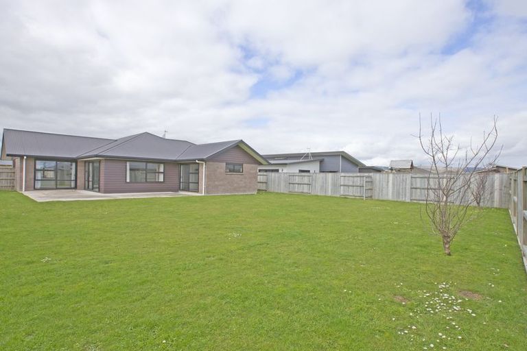 Photo of property in 48 Duff Crescent, Highbury, Palmerston North, 4412