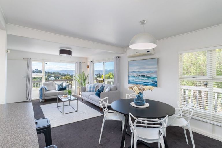 Photo of property in 171 Miromiro Road, Normandale, Lower Hutt, 5010