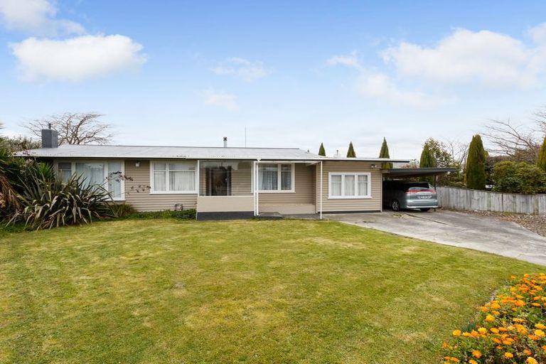 Photo of property in 21 Richmond Avenue, Takaro, Palmerston North, 4410