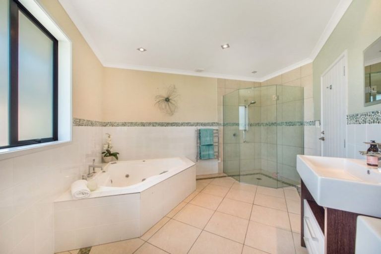 Photo of property in 529 Ross Street, Pirongia, 3802