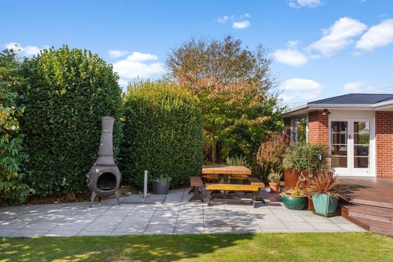 Photo of property in 16 Adams Place, Woolston, Christchurch, 8023