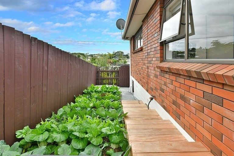 Photo of property in 2/12 Ramsgate Terrace, Mairangi Bay, Auckland, 0630