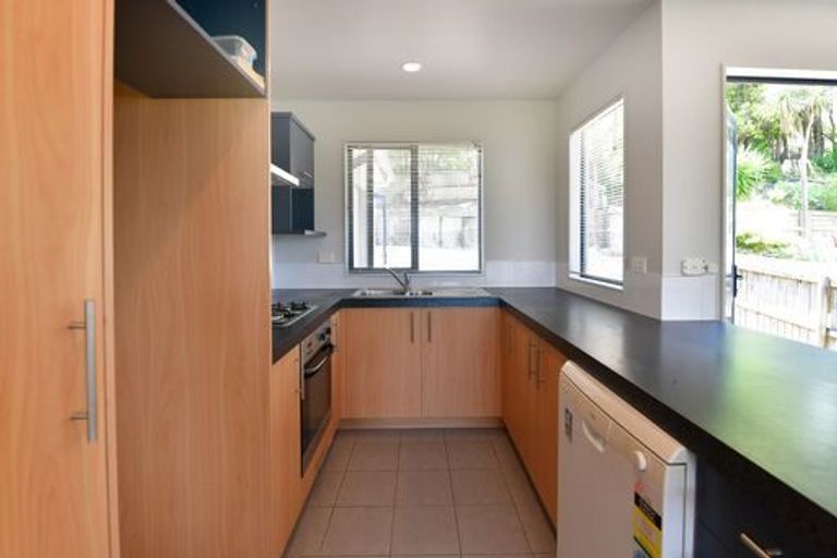 Photo of property in 16 Carento Way, Stanmore Bay, Whangaparaoa, 0932
