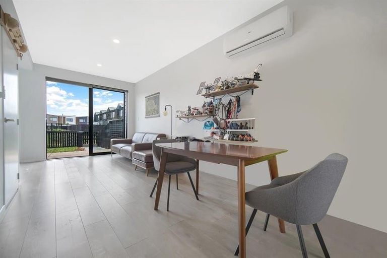 Photo of property in 53 Te Aparangi Road, Papakura, 2110